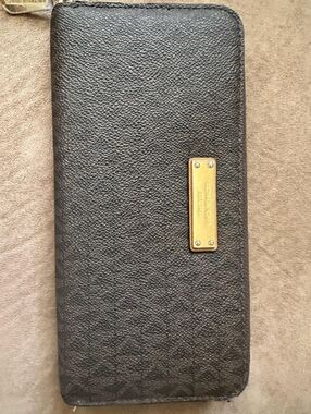 Michael Kors Black Leather Zip Phone Wallet with Gold Plaque